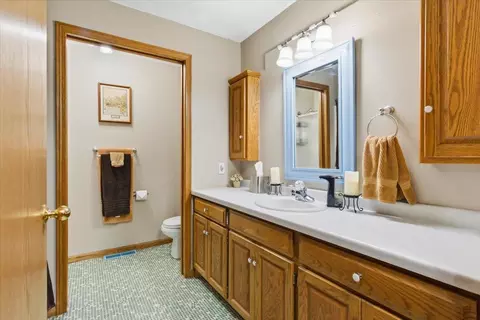 Bath - 410 Sundown Dr, Avon, MN 56310 photo 6 of 8