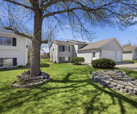 769 14th Ave W, West Fargo, ND 58078