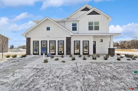 2606 Green Ash Ave, Shakopee, MN 55379