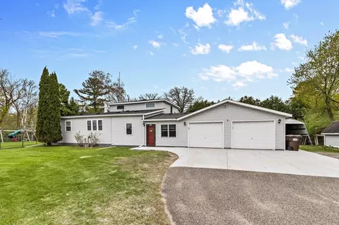 305 Main Ave N, Braham, MN 55006