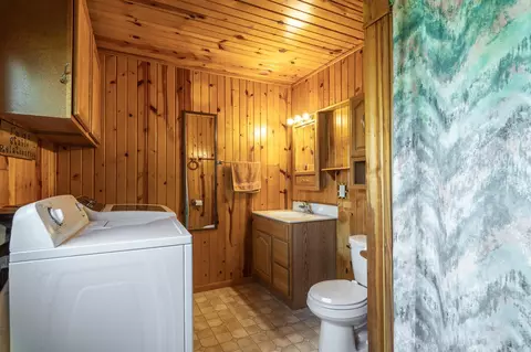 Bath - 34479 E Trinity Point Rd SE, Mentor, MN 56736 photo 3 of 4