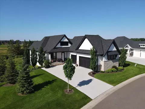 101 Spring Farm Rd, North Oaks, MN 55127