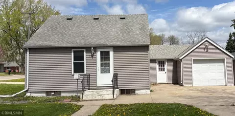 534 Cass St S, Sauk Centre, MN 56378