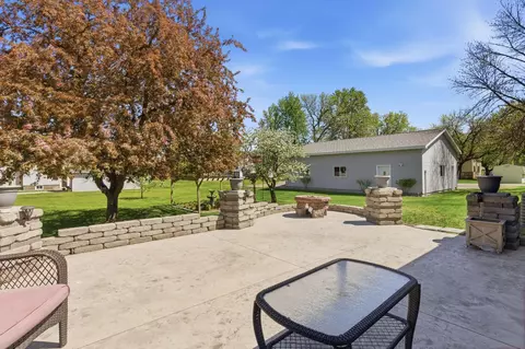 Exterior - 608 E Ash Ave, Olivia, MN 56277 photo 3 of 9