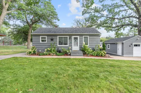2097 Belmont Ln E, North Saint Paul, MN 55109