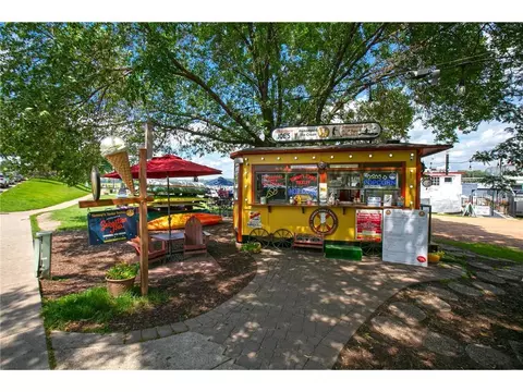 460 3rd St, Excelsior, MN 55331 photo 37
