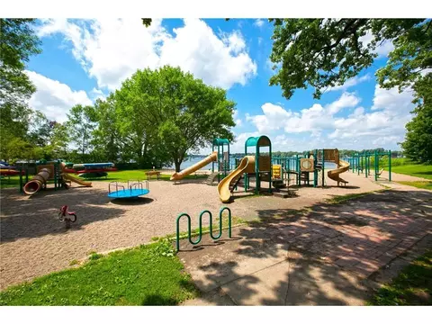 460 3rd St, Excelsior, MN 55331 photo 40