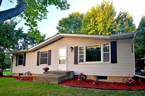 7908 NE Oday Ave NE, Elk River, MN 55330
