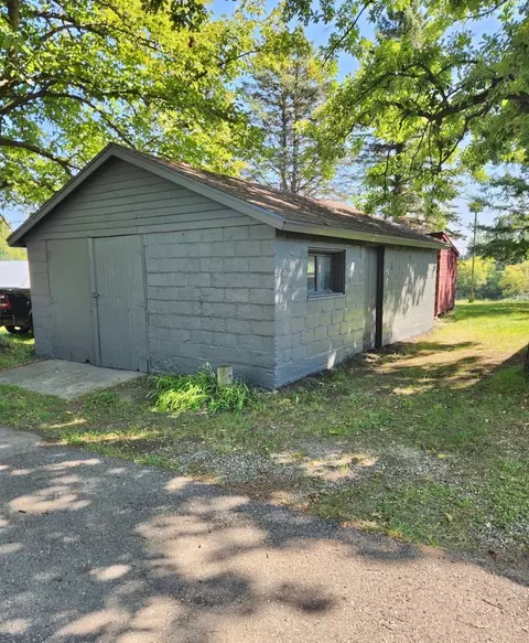 Exterior - 508 E Main Ave, Frazee, MN 56544 photo 7 of 8
