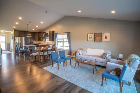 655 Stonegate Cir, Waconia, MN 55387