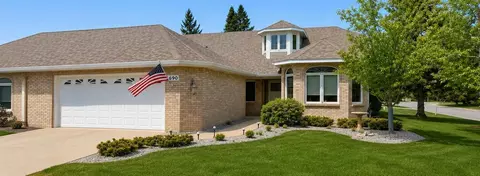 5690 Dunlap Ave N, Shoreview, MN 55126