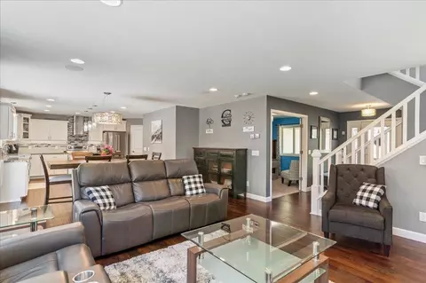 Living - 10719 E Shore Dr, Merrifield, MN 56465 photo 4 of 5