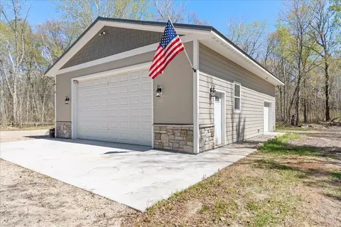 Exterior - 10719 E Shore Dr, Merrifield, MN 56465 photo 14 of 19