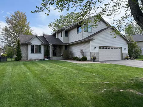 9828 Greenspruce Ave N, Brooklyn Park, MN 55443