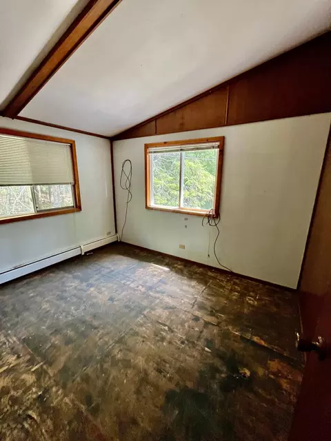 Bedroom - 1206 E Ottum Ave, Bigfork, MN 56628 photo 4 of 4