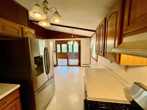 Kitchen - 1206 E Ottum Ave, Bigfork, MN 56628 photo 4 of 7