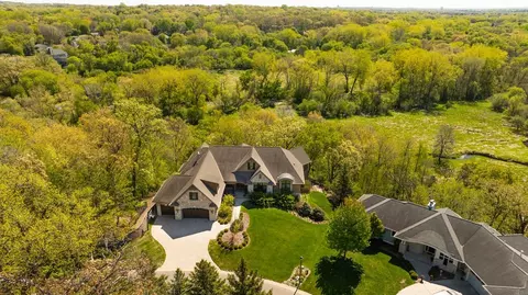 6823 Alpine Trl, Eden Prairie, MN 55346