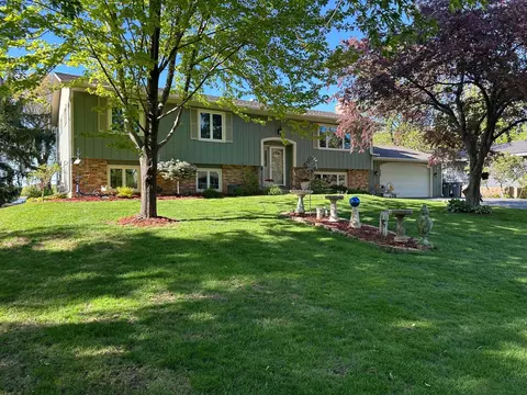 630 Tyrol Ln, Shakopee, MN 55379