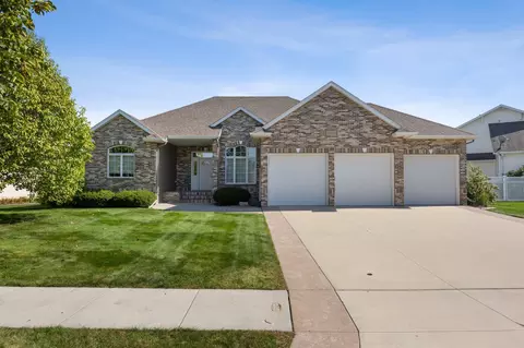 4165 Furnberg Pl S, Fargo, ND 58104