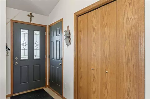 Entry Way - 11375 Andrew St, Brainerd, MN 56401 photo 2 of 5