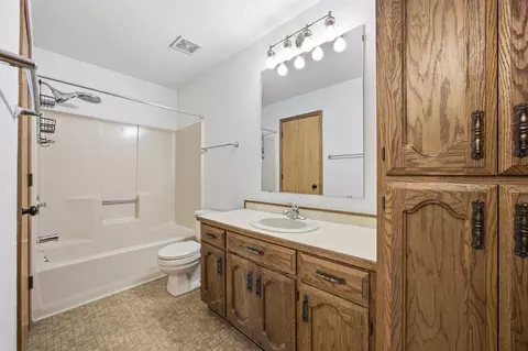 Bath - 1908 20th Ave S, Fargo, ND 58103 photo 1 of 2