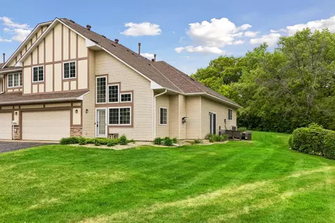Exterior - 4099 Meadowlark Curv, Eagan, MN 55122 photo 6 of 7