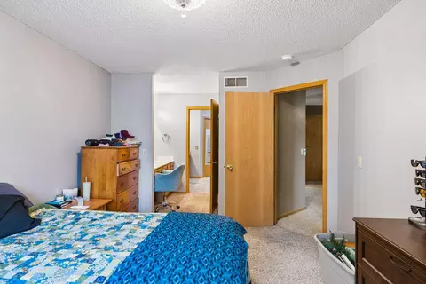 Bedroom - 4099 Meadowlark Curv, Eagan, MN 55122 photo 3 of 4