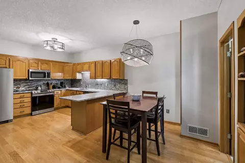 Kitchen - 4099 Meadowlark Curv, Eagan, MN 55122 photo 3 of 3