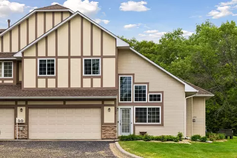 Exterior - 4099 Meadowlark Curv, Eagan, MN 55122 photo 5 of 7