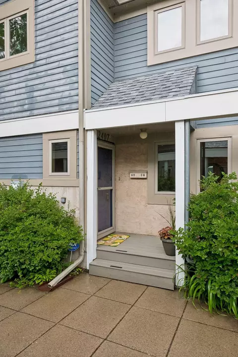 2407 24th Ave S, Minneapolis, MN 55406