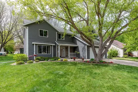 305 Chancery Ln, Mankato, MN 56001