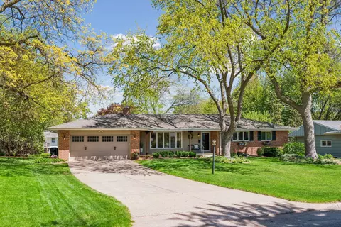 7220 Monardo Ln, Edina, MN 55435