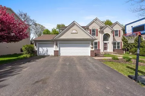 7128 Timber Crest Dr S, Cottage Grove, MN 55016