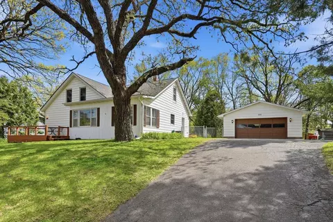 202 Hamilton Dr, River Falls, WI 54022