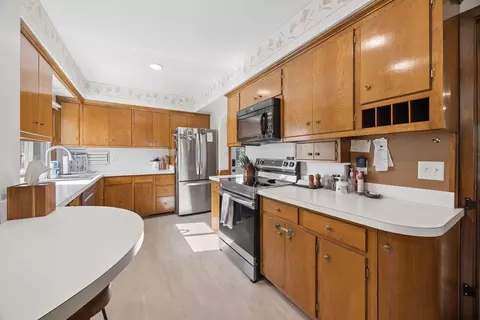 Kitchen - 121 12th Ave N, Saint Cloud, MN 56303 photo 3 of 3