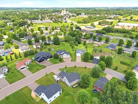 View/Area - 340 Bluebill St, Baldwin, WI 54002 photo 3 of 3
