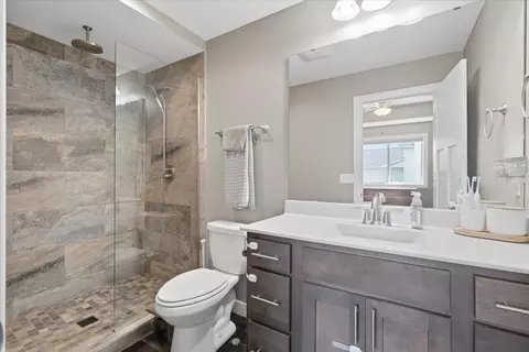 Bath - 340 Bluebill St, Baldwin, WI 54002 photo 1 of 3