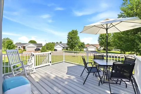 Exterior - 340 Bluebill St, Baldwin, WI 54002 photo 5 of 9