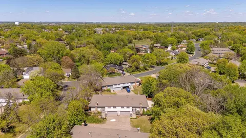 View/Area - 4447 Woodgate Ct, Eagan, MN 55122 photo 3 of 6