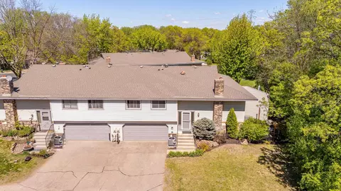 View/Area - 4447 Woodgate Ct, Eagan, MN 55122 photo 2 of 6