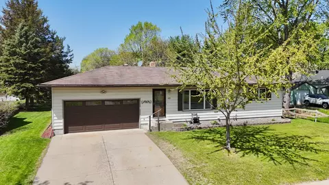 408 4th St SW, Little Falls, MN 56345