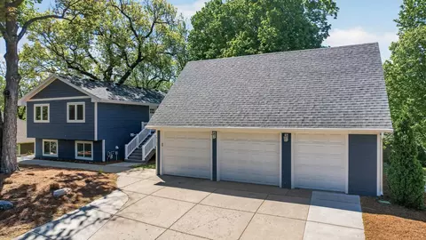 Exterior - 5109 Drummond Rd, Mound, MN 55364 photo 3 of 9
