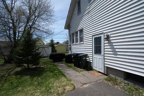 Exterior - 1540 N 7th Ave E, Duluth, MN 55805 photo 4 of 9