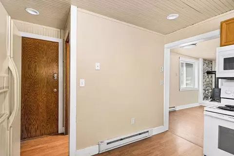 Entry Way - 1540 N 7th Ave E, Duluth, MN 55805 photo 1 of 3