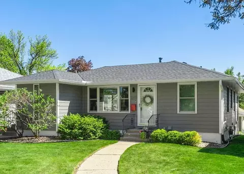 2709 W 60th St, Minneapolis, MN 55410