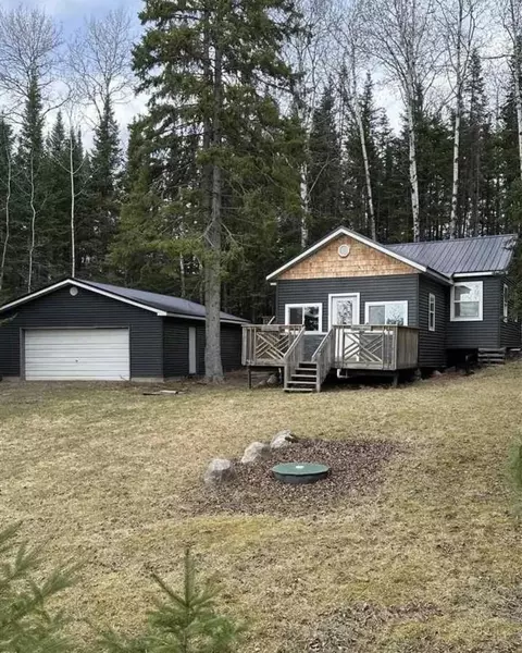 12433 Burma Rd, Kabetogama, MN 56669