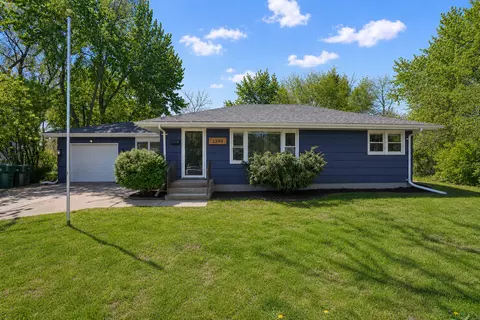 3349 49th Ave N, Brooklyn Center, MN 55429