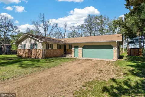 14915 Crow River Dr, Rogers, MN 55374