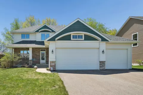 1017 Provence Ln, Belle Plaine, MN 56011