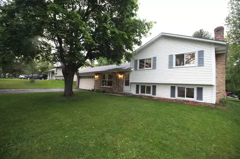 7855 68th Street Ct S, Cottage Grove, MN 55016